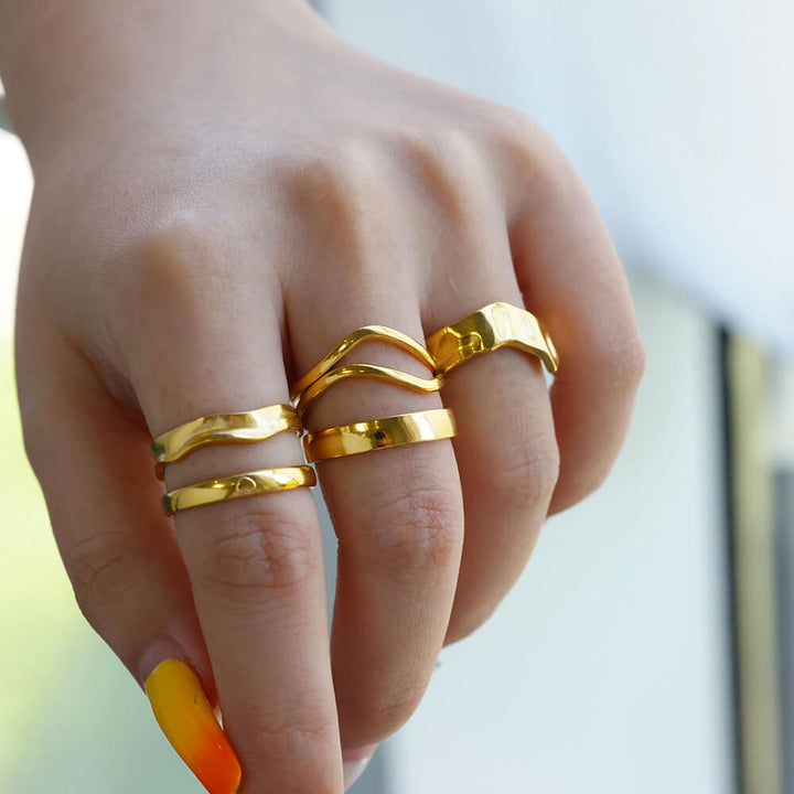 Evelyn | Love Ring 18K Gold