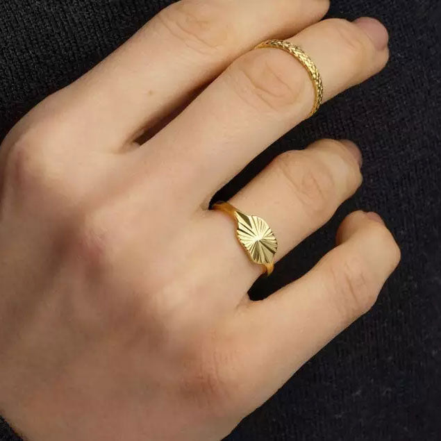 Evelyn | Sunray Ring 18K Gold