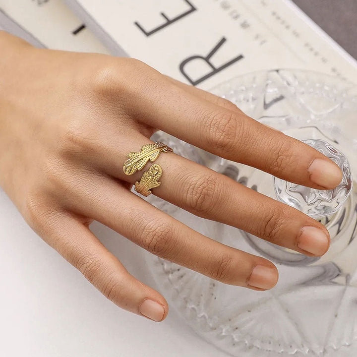 Evelyn | Coral Ring 18K Gold
