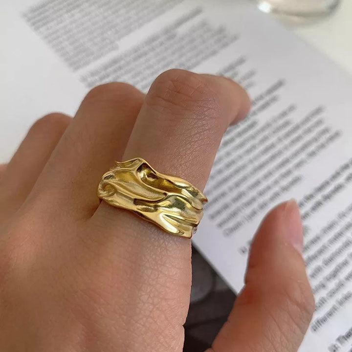 Evelyn | Big Ring 18K Gold