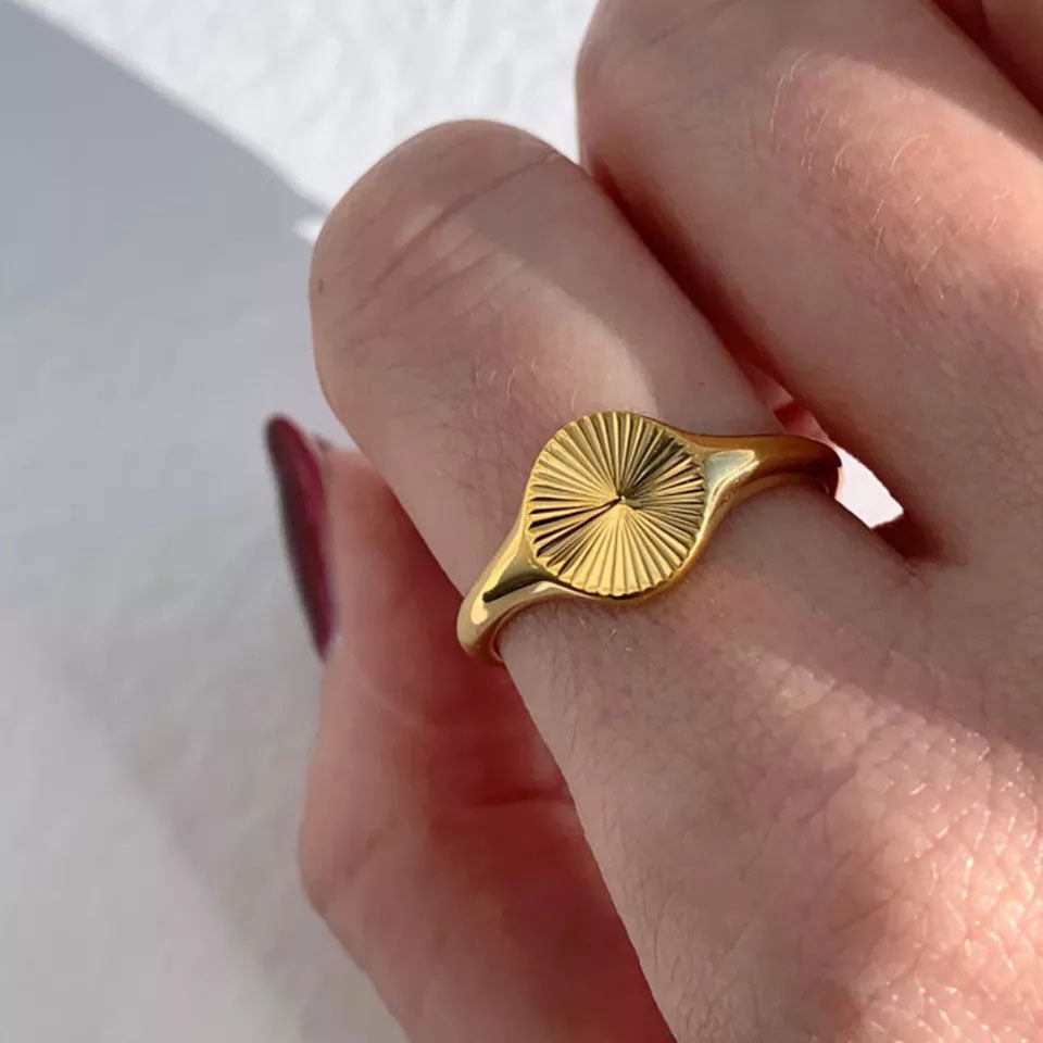 Evelyn | Sunburst Ring 18K Gold