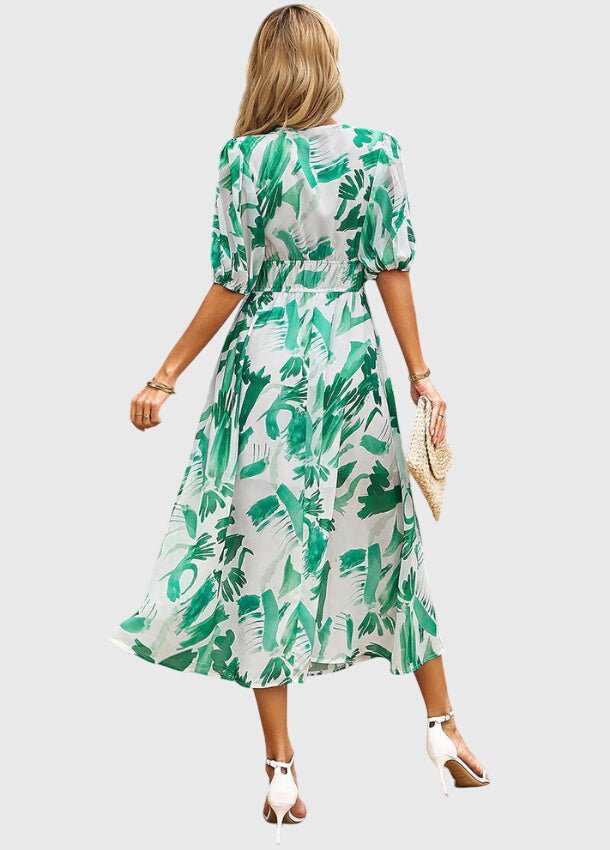 Evelyn | Flattering Floral Midi Dress