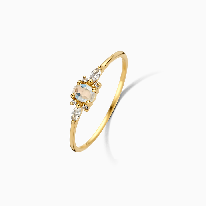 Evelyn | Violet Diamond Ring 18k Gold