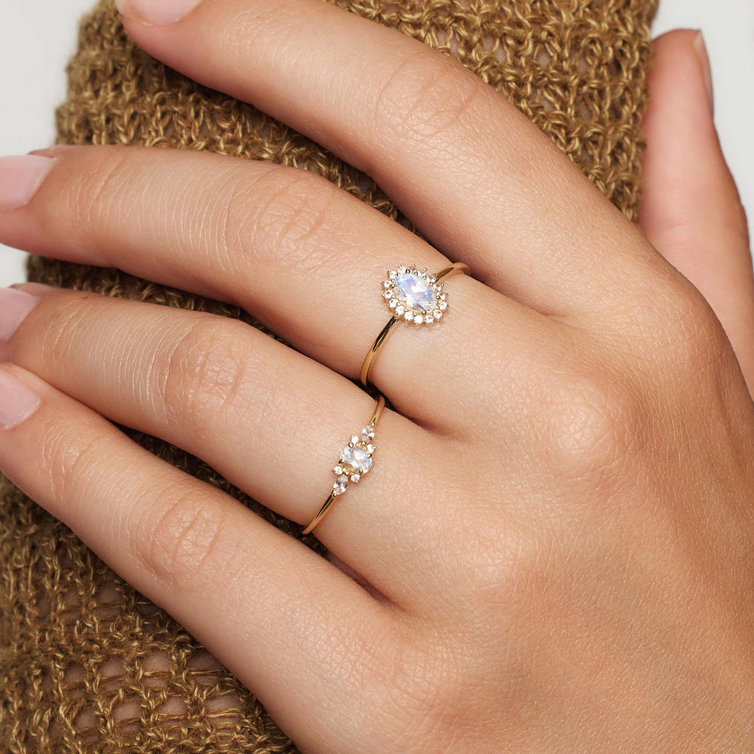 Evelyn | Violet Diamond Ring 18k Gold