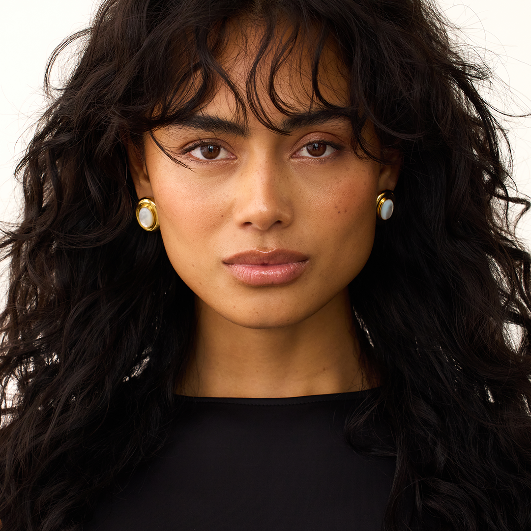 Evelyn | Stud Earrings 18k Gold