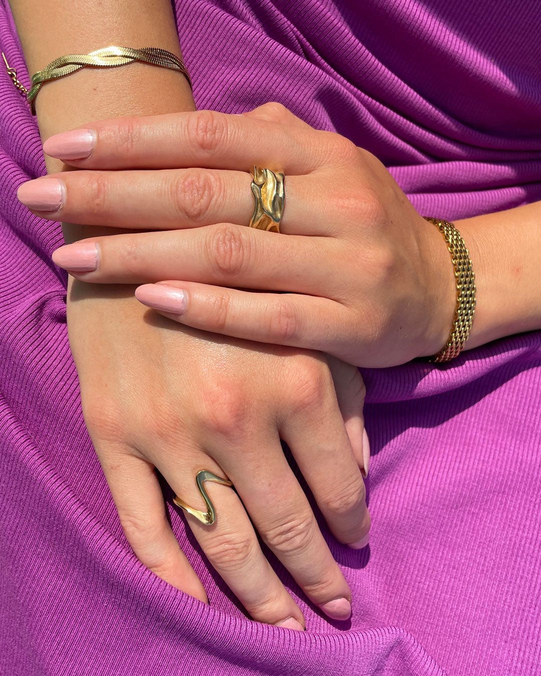 Evelyn | Big Ring 18K Gold