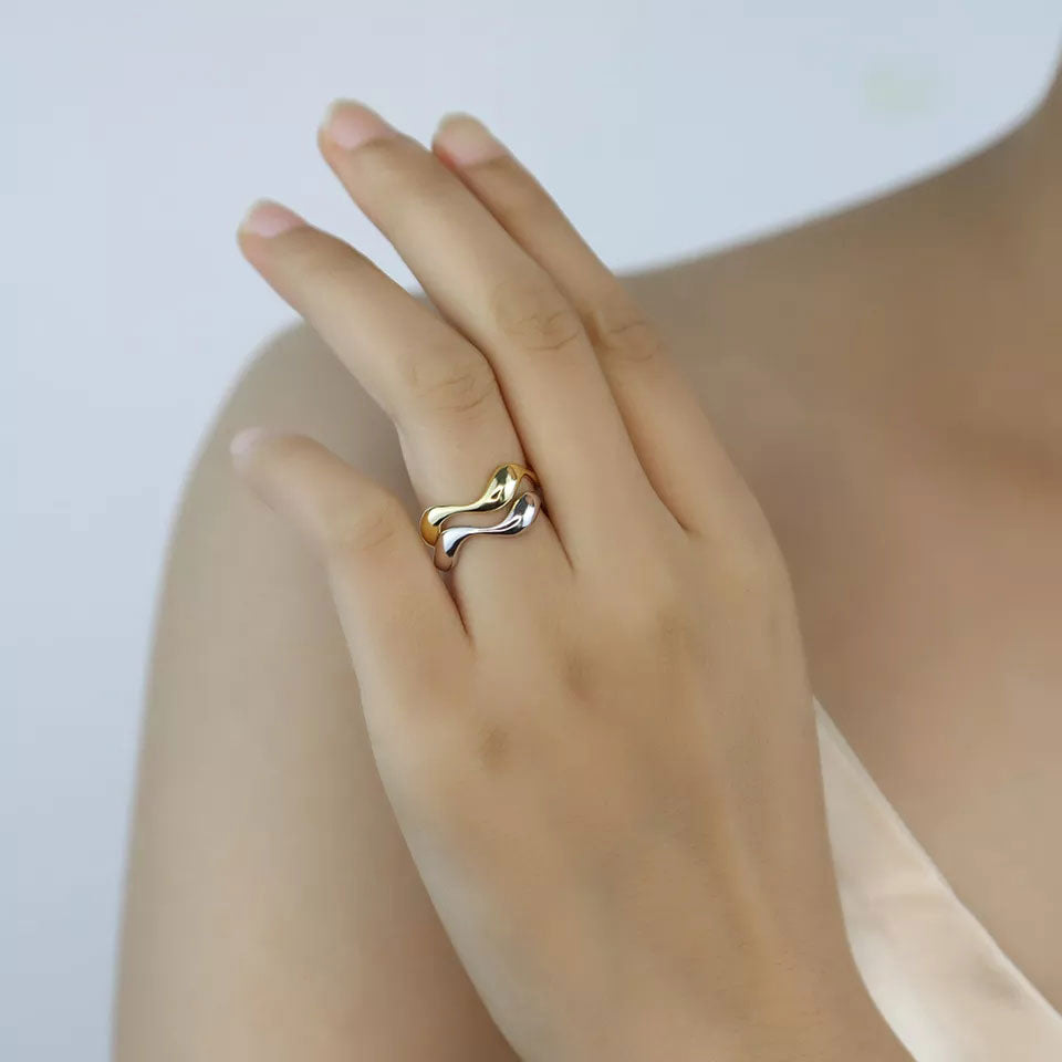 Evelyn | Wave Ring 18K Gold